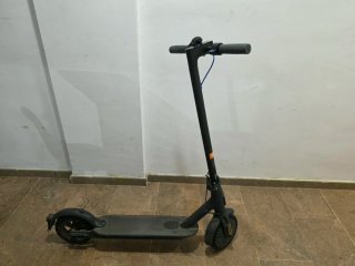 Patinete Eléctrico Xiaomi mas cargador. Original