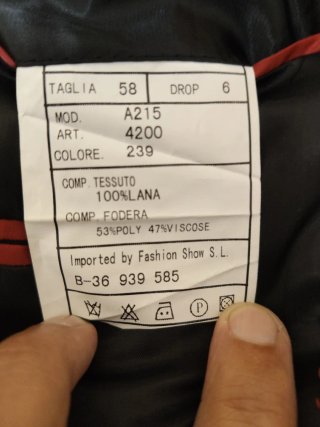Traje de caballero gris oscuro con rayas talla 58