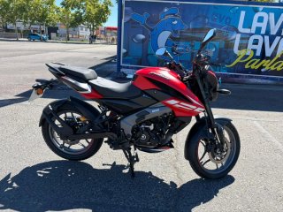 Bajaj Pulsar NS125 Negra/Roja
