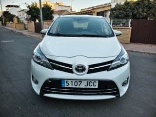 Toyota Verso 2015
