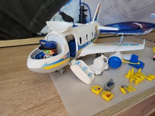 Avión Pinypon Action con Accesorios