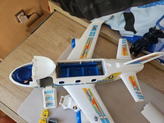 Avión Pinypon Action con Accesorios