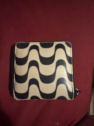 Cartera Pull&Bear beige y negra