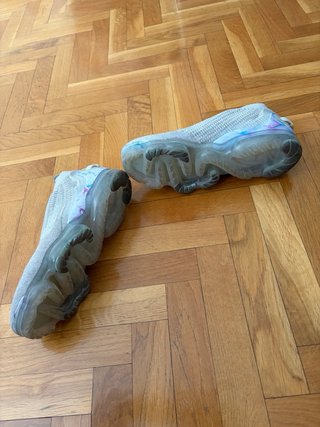 Nike VaporMax Talla 42 Beige Multicolor
