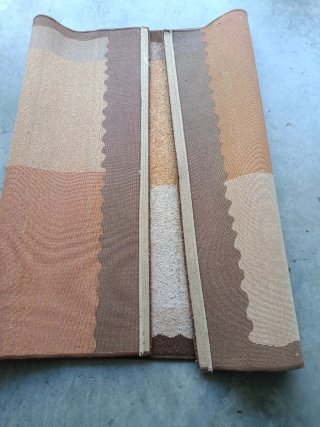 Alfombra de tela tonos marrones y beige 190*130