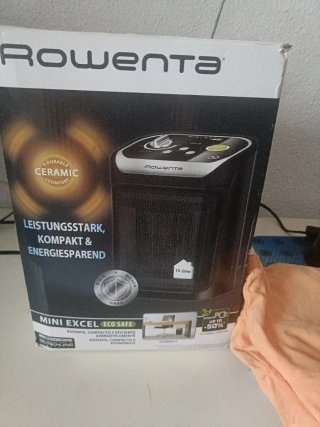Torre de sonido negra