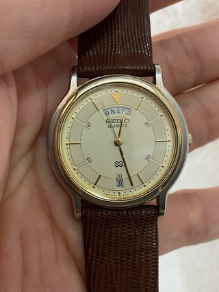 Reloj Seiko Quartz Dorado y Marrón