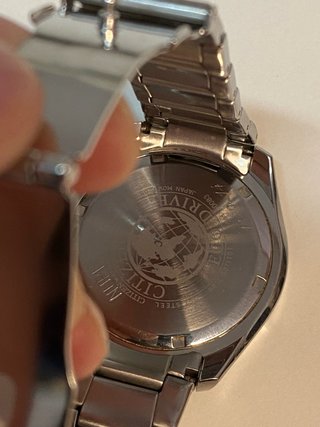 Reloj Seiko Quartz Dorado y Marrón