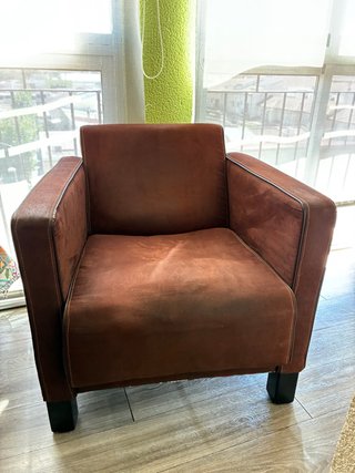 Sillón de piel vuelta marrón chocolate