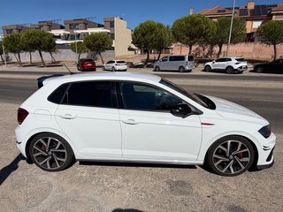 Volkswagen Polo GTI 2.0 TSI 200CV DSG del año 2019