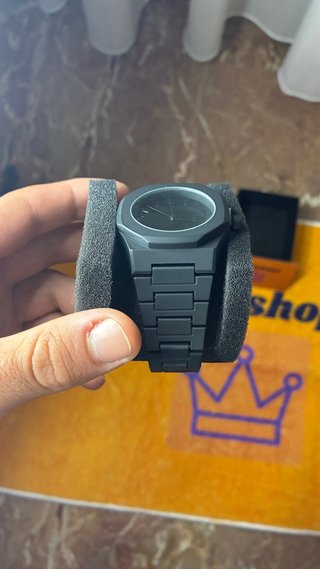 Orologio nero