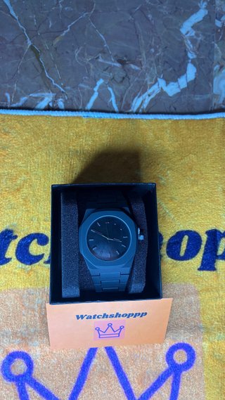 Orologio nero