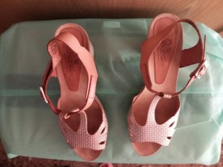 Sandalias Yokono Talla 40 Tacón Dorado