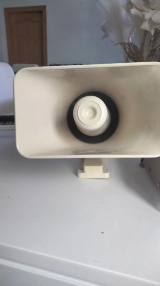 Amplificador con Bocina Luz y Batería