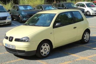 SEAT Arosa 2002
