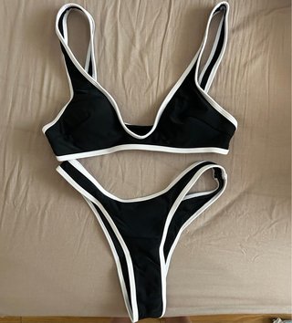Bikini negro y blanco nuevo