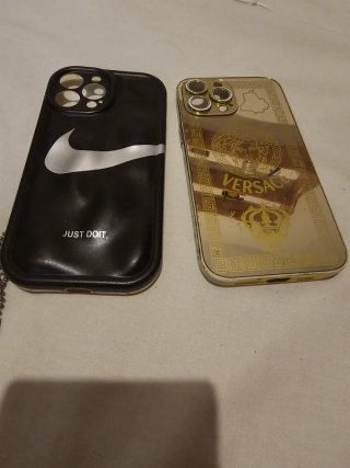 Cover iPhone 13 Pro Max Nike e Versace