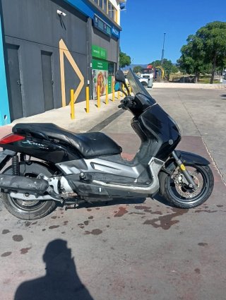 Yamaha X MAX 125 Scooter