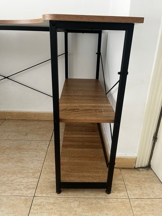 Escritorio esquinero madera y metal