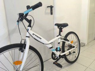 Bicicleta Rockrider 100 Bianca