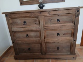 Muebles rústicos de madera habitación
