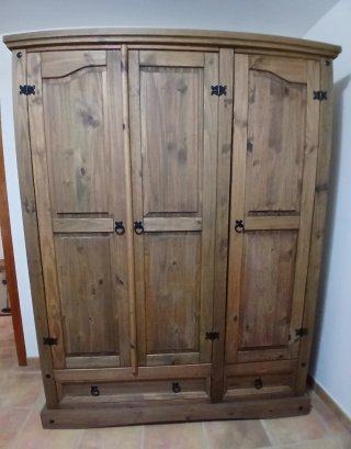Muebles rústicos de madera habitación