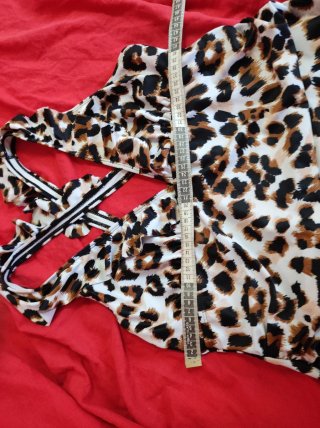 Bañador animal print volantes cruzado