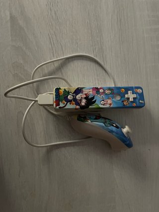 Nintendo Wii U con juegos y mando
