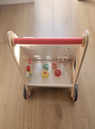 Andador bebé madera Verbaudet rosa