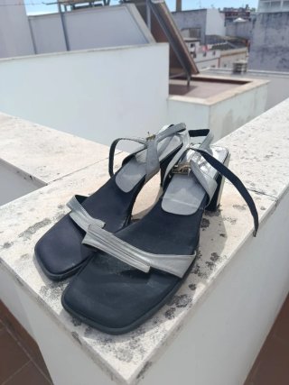 Sandalias Y2K tacón ancho vintage