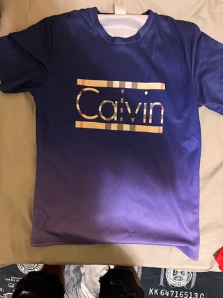 Camiseta Calvin Klein degradado azul/morado