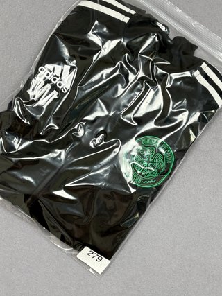 Chaqueta Adidas Celtic negra chándal talla M