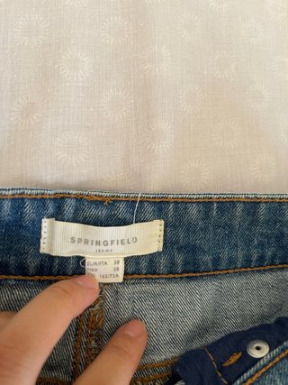 Falda vaquera Springfield bordada