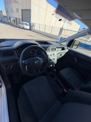 Volkswagen Caddy Furgón Blanca – Muy Buen Estado
