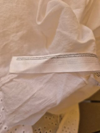 Abito estivo bianco con pizzo