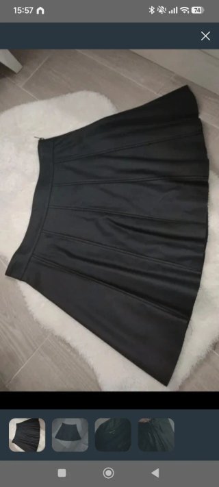 Falda negra vuelo