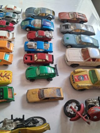 Coches a escala