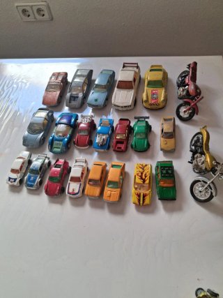 Coches a escala