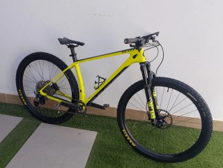 Bicicleta Scott Scale 930 Carbono