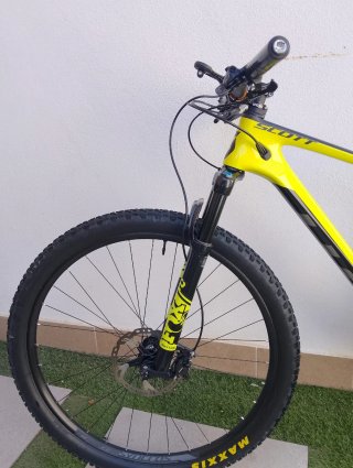 Bicicleta Scott Scale 930 Carbono