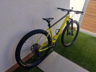 Bicicleta Scott Scale 930 Carbono
