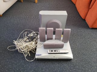 Home Cinema Pioneer con Subwoofer y Altavoces