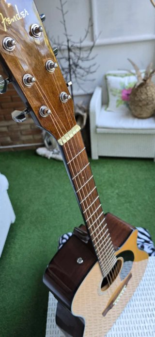 Guitarra Electroacústica Fender