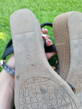 Sandalias cuña joya negras T.38