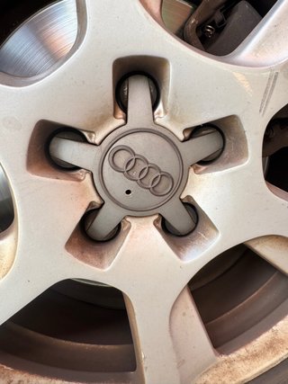 Tapa buje Audi A4 (juego completo) 4uds.
