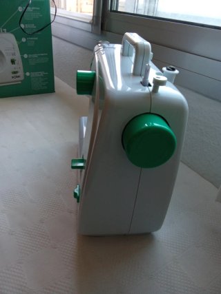 Máquina de coser Solac para reparar ( o manitas)