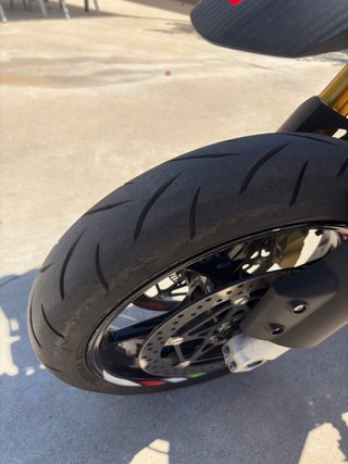 Aprilia Dorsoduro 900 Supermotard
