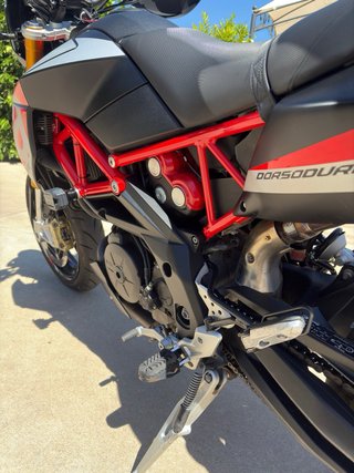 Aprilia Dorsoduro 900 Supermotard