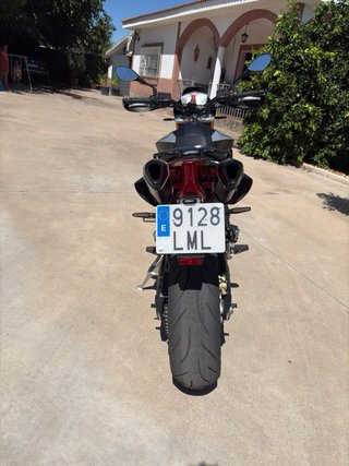Aprilia Dorsoduro 900 Supermotard