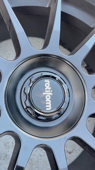Llantas Rotiform Negras neumaticos nuevos